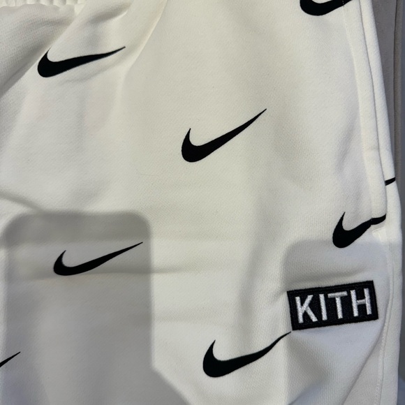 Kith men’s sweatshirt collaboration with NBA - Picture 4 of 16